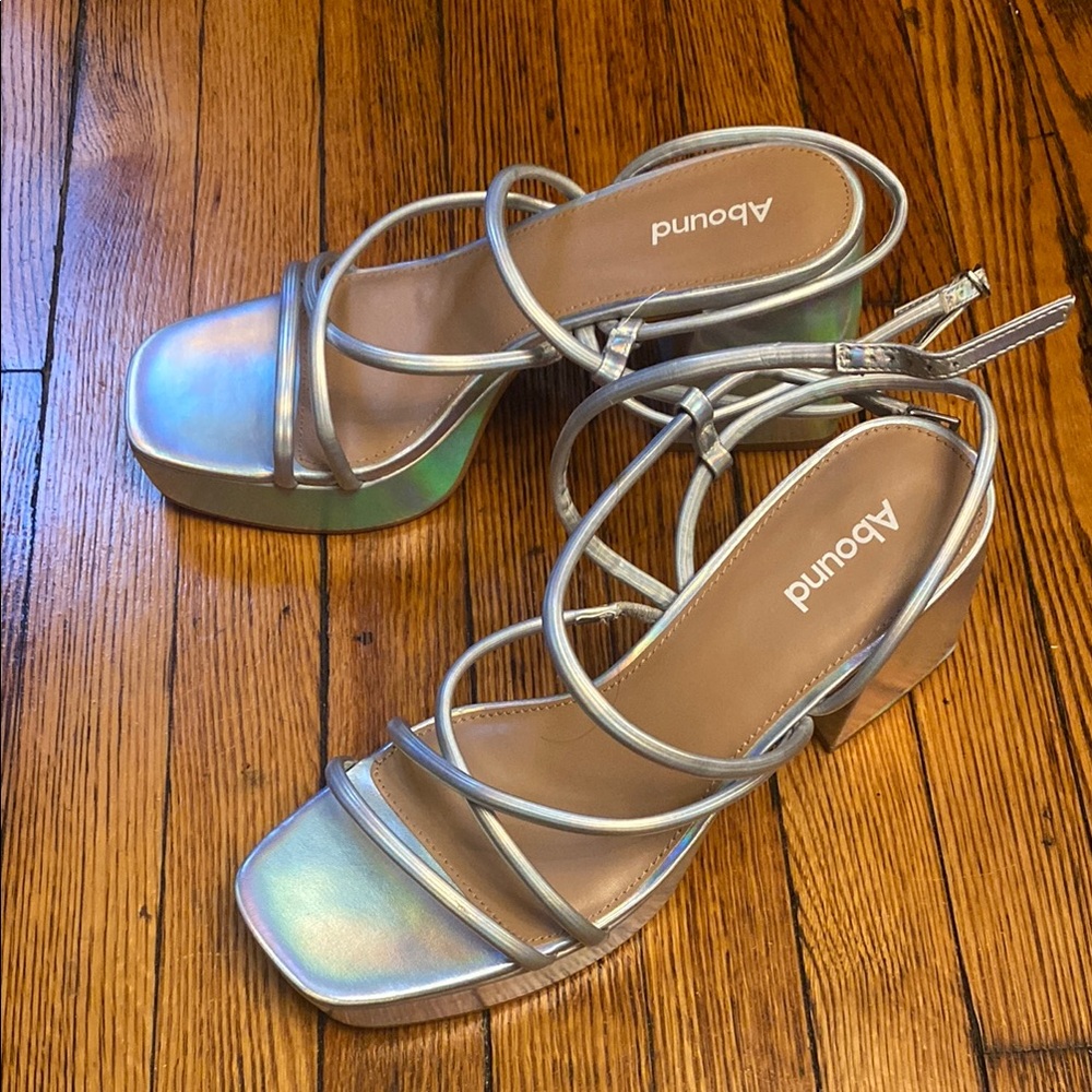 Abound Women's Silver Strappy Block Heel Sandals